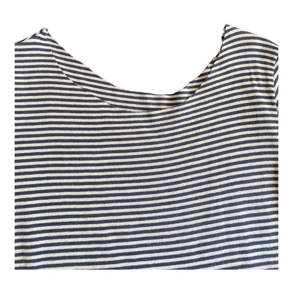 Super cute Brandy Melville teen top - Picture 3 of 3